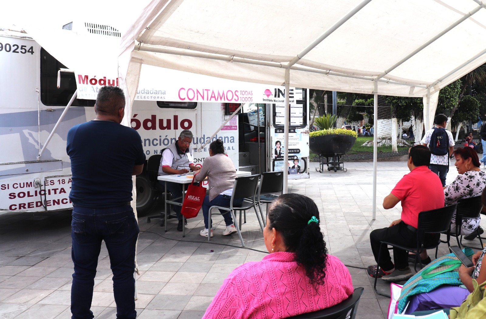 Llama INE Tlaxcala a recoger más de 8 mil credenciales para votar que están listas para entrega en módulos